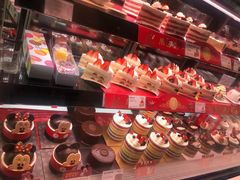-巴黎贝甜(大宁国际商业广场店)