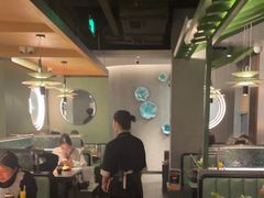 -湊湊火锅·茶憩(杭州湖滨银泰in77店)