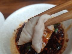 -茅屋大酒店