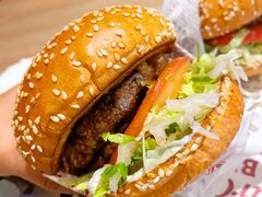 -The Habit Burger Grill 哈比特汉堡(复兴soho店)