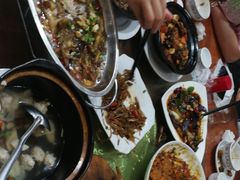 -临街徽菜馆·正宗黄山味