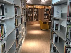 -广州市白云区图书馆