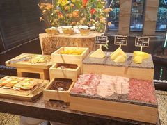 -松山湖凯悦酒店·Café自助餐厅·周末火舞秀表演