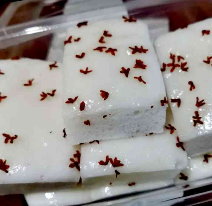 打分 宁波人额糯米食就是好吃,老宁波水塔糕凝结结额好吃,也不是很甜