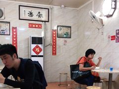 用餐区-信行丰炖品皇店(光孝路店)