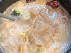 -益百岁牛尾汤(香山路店)