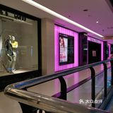 观音桥人气超级高的一家商圈。