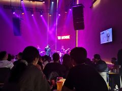 -TZ House音乐现场(来福士中心店)