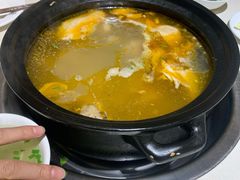 特色老鸭汤-烧哥美蛙肥肠鱼火锅·十五年社区店