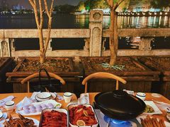 -聚汇三少·龙虾·中餐厅(莫邪路新天地店)