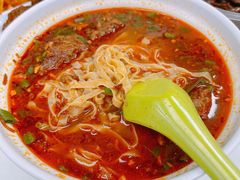 咖喱牛腩面-缅华南国小食店