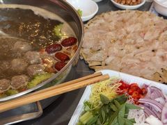 -官塘陈记鱼生·潮汕砂锅粥·牛肉火锅(潮枫路总店)