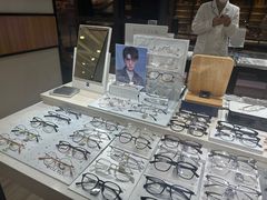 -瑞司视光眼镜·蔡司战略合作眼镜店(新街口店)