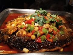 -辣尚瘾·烤鱼·新川菜(交大直营店)