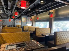 -牛里牛气· 榴莲海鲜鲜牛肉自助火锅·烤肉(横岗店)