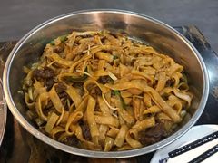 干炒牛河-牛一煲美食(江高店)