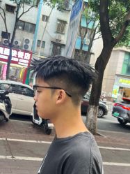 -藤野造型专业烫染接发