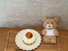 -VERIE BAKEHOUSE
