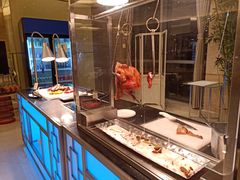 自助取餐区-元一希尔顿酒店·禅自助餐厅·啤酒花园