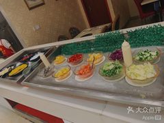 -泉福居酱骨头自助广场(南大街商业步行街店)