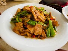 辣椒炒肉-虫二酒肆(美罗城店)