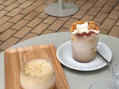 -UNI UNI(环亚凯瑟琳店)