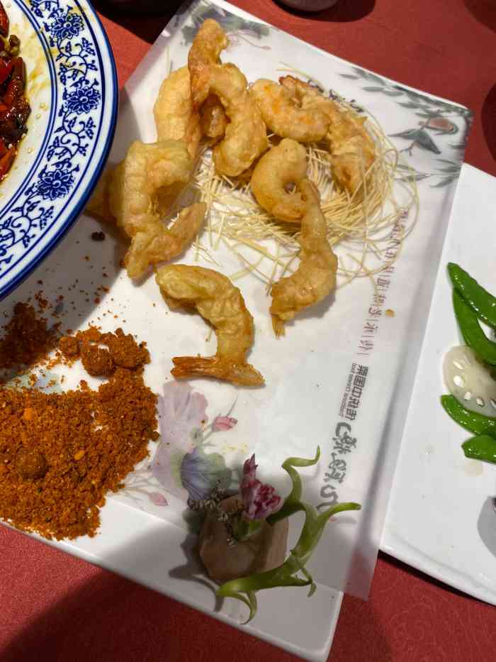 九段烧传统中国菜(东盛大街店)-"环境:门脸略小,但是屋内环境别有洞天