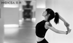 -无界瑜伽普拉提