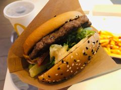 安格斯培根厚牛堡-麦当劳(龙之梦购物中心店)