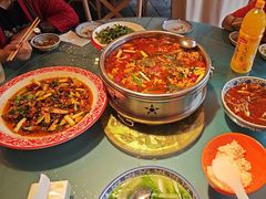 -牟记江湖重庆地标特色菜鱼蛋海鲜羊蝎子(巴南区黑金冠十多年好店)