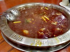 -刘胖娃鱼庄·特色肥肠鱼(杨家坪店)