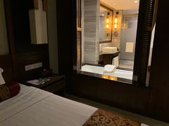 -岘港皇冠假日酒店