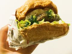 -The Habit Burger Grill 哈比特汉堡(复兴soho店)