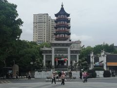-绳金塔