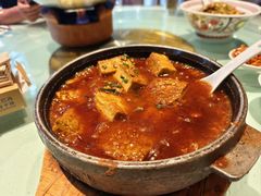 -帅巴人舅母子腊蹄民俗村