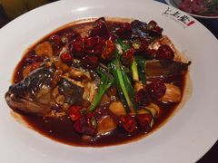 葱焖鱼头-上名堂·鱼头好吃(体育场路店)