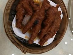 -东豪园林海鲜酒家(南港路辅路店)