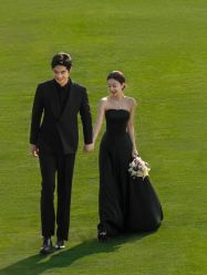 -喜爱高定婚纱摄影