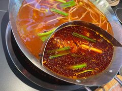 -由衷贵州酸汤牛肉火锅(新桥店)