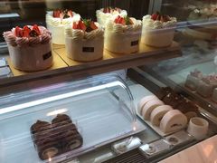 -花花卷卷·鲜食蛋糕(静安久光百货店)