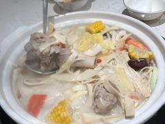 -三人行骨头王火锅(长寿店)