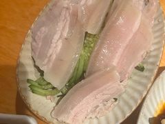 现蒸白切肉-麽麽家•爆炒牛肉饭(景瑞时光里店)