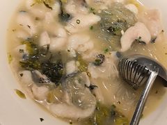 -严记小天府酸菜鱼(西四路店)