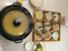 -飞虎过桥米线(翠湖店)