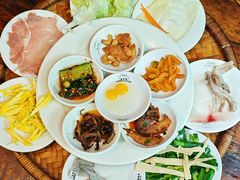 -桥香园云南过桥米线(金马碧鸡店)