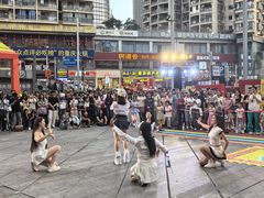 -观音桥步行街