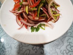 新疆老虎菜-汗腾格里·风味餐厅(新疆驻京办店)