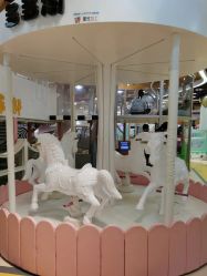 -多多淘儿童体验中心(重庆来福士店)