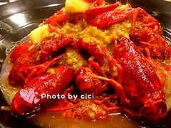 -虾弄弄海派小龙虾·牛羊蝎子火锅