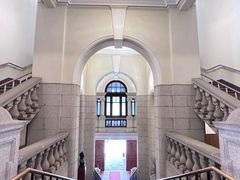 -香港大学